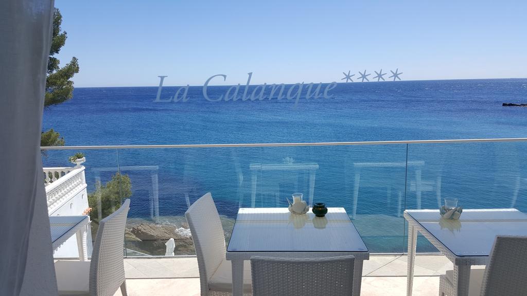 Hotel La Calanque Кавалере-сюр-Мер Екстериор снимка